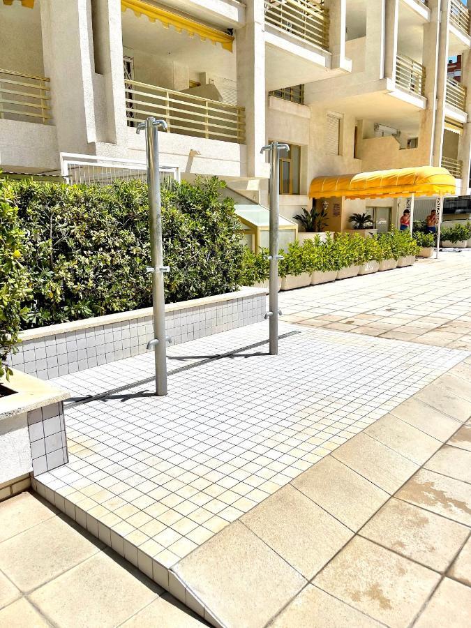 Apartbeach Novelty Climatizado Y Vistas Playa Salou Dış mekan fotoğraf